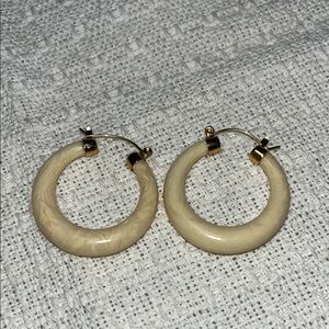 Y2K Joan Rivers lucite/acrylic Cream Hoop Earrings -14 karat gold plated